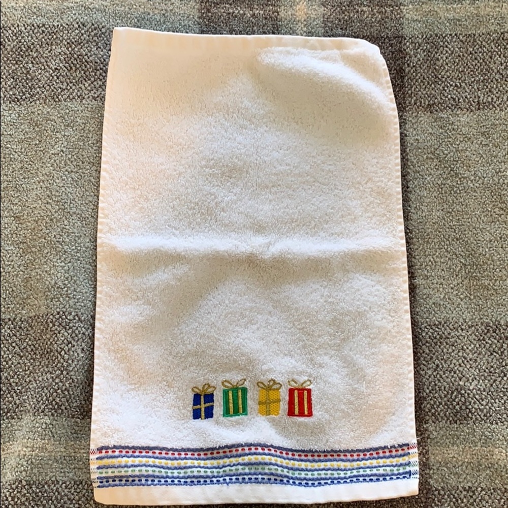 Holidays hand towel